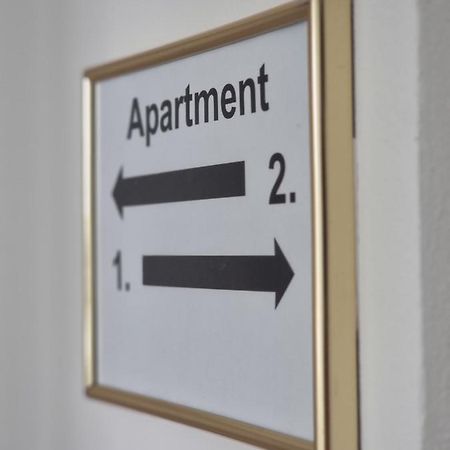 Spacious Apartment Near Hockey And Football Arena Bratislava Esterno foto